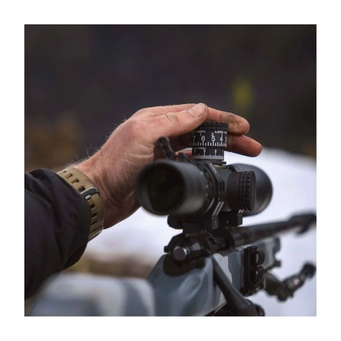 long range hunting scope - turret closeup view