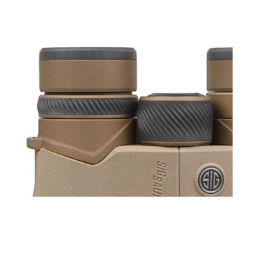 sig sauer zulu8 hdx binoculars - closeup of diopter